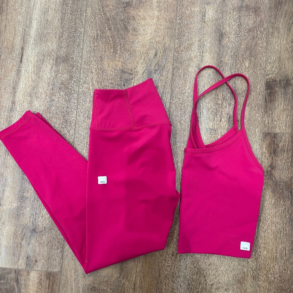 Vuori size M All The Feels set Perfect condition!